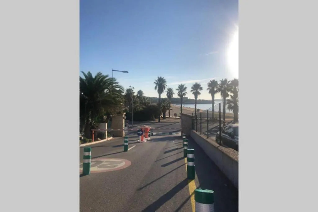 Apartment In Front Of Arrabassada Beach Tarragona