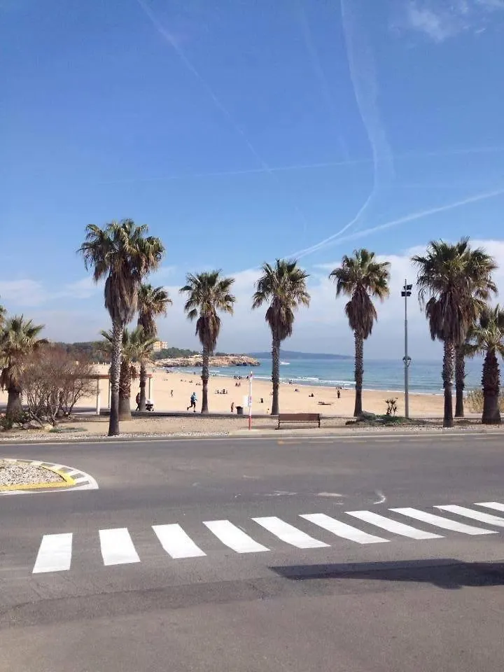 Apartment In Front Of Arrabassada Beach Tarragona